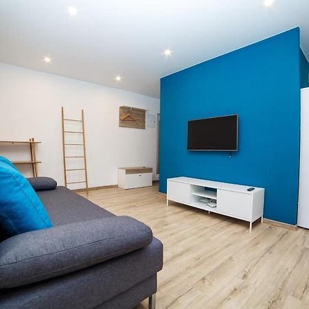 Tf Apartment Двокімнатні Апартаменти В Центрі Міста 폴타바 외부 사진